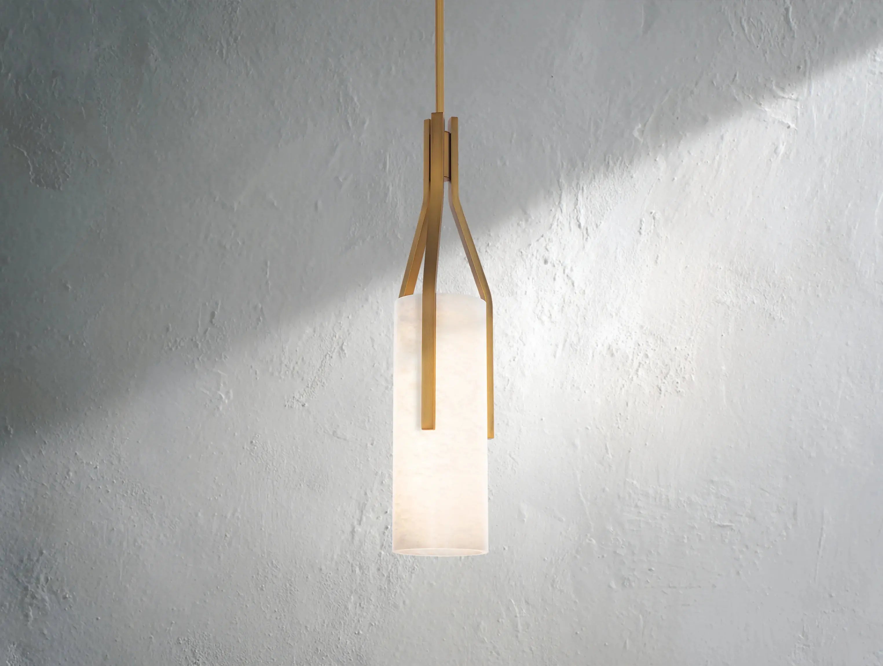 Roins Alabaster Cylinder Claw Pendant